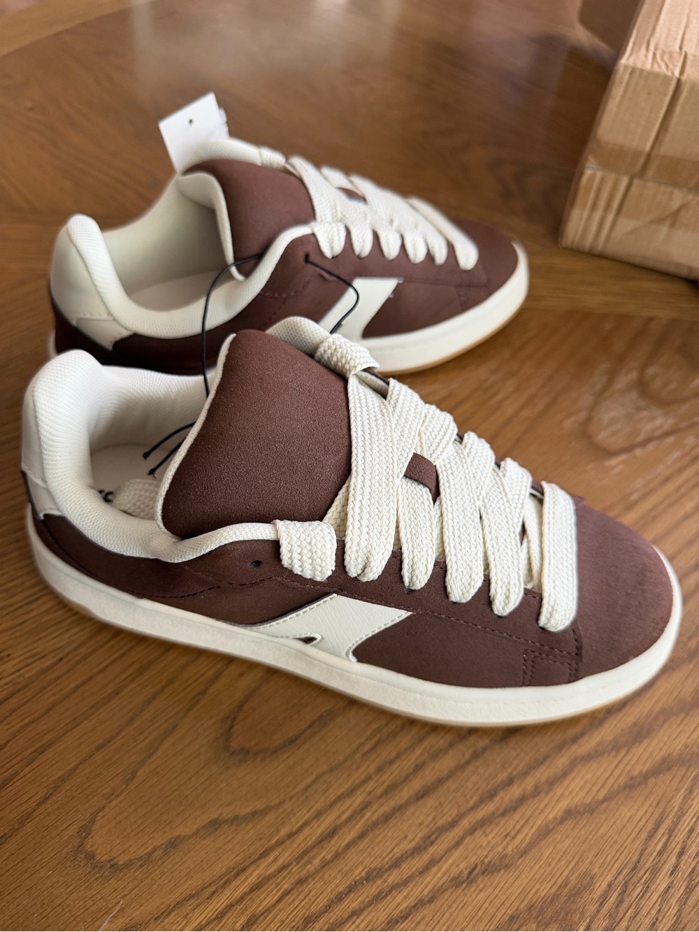 No Boundaries Brown and Cream Low-Top Sneakers